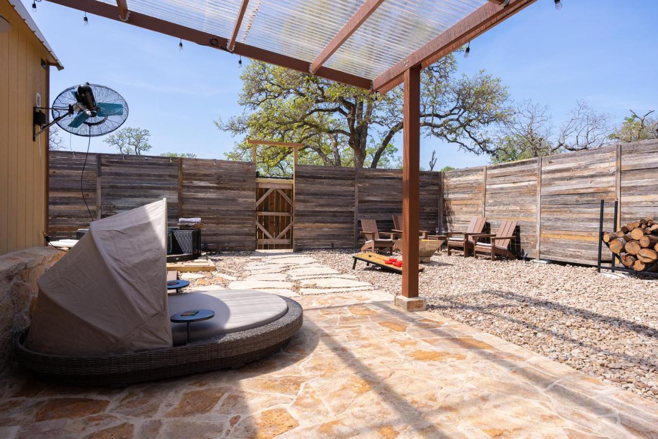 Romantic Tiny Luxury Retreat W Heated Pool, Sauna N Outdoor Shower In Wimberley 10 Acres Villa ภายนอก รูปภาพ