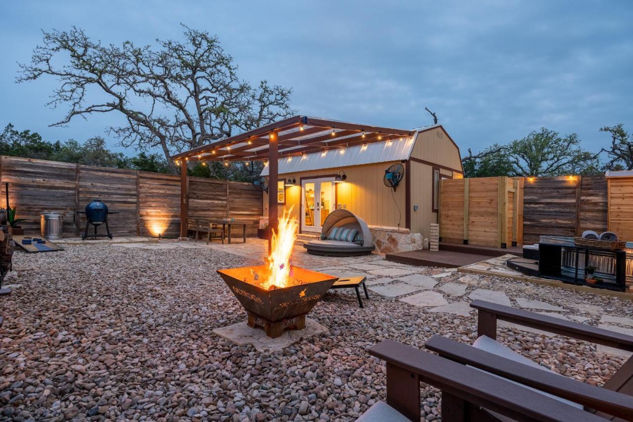 Romantic Tiny Luxury Retreat W Heated Pool, Sauna N Outdoor Shower In Wimberley 10 Acres Villa ภายนอก รูปภาพ